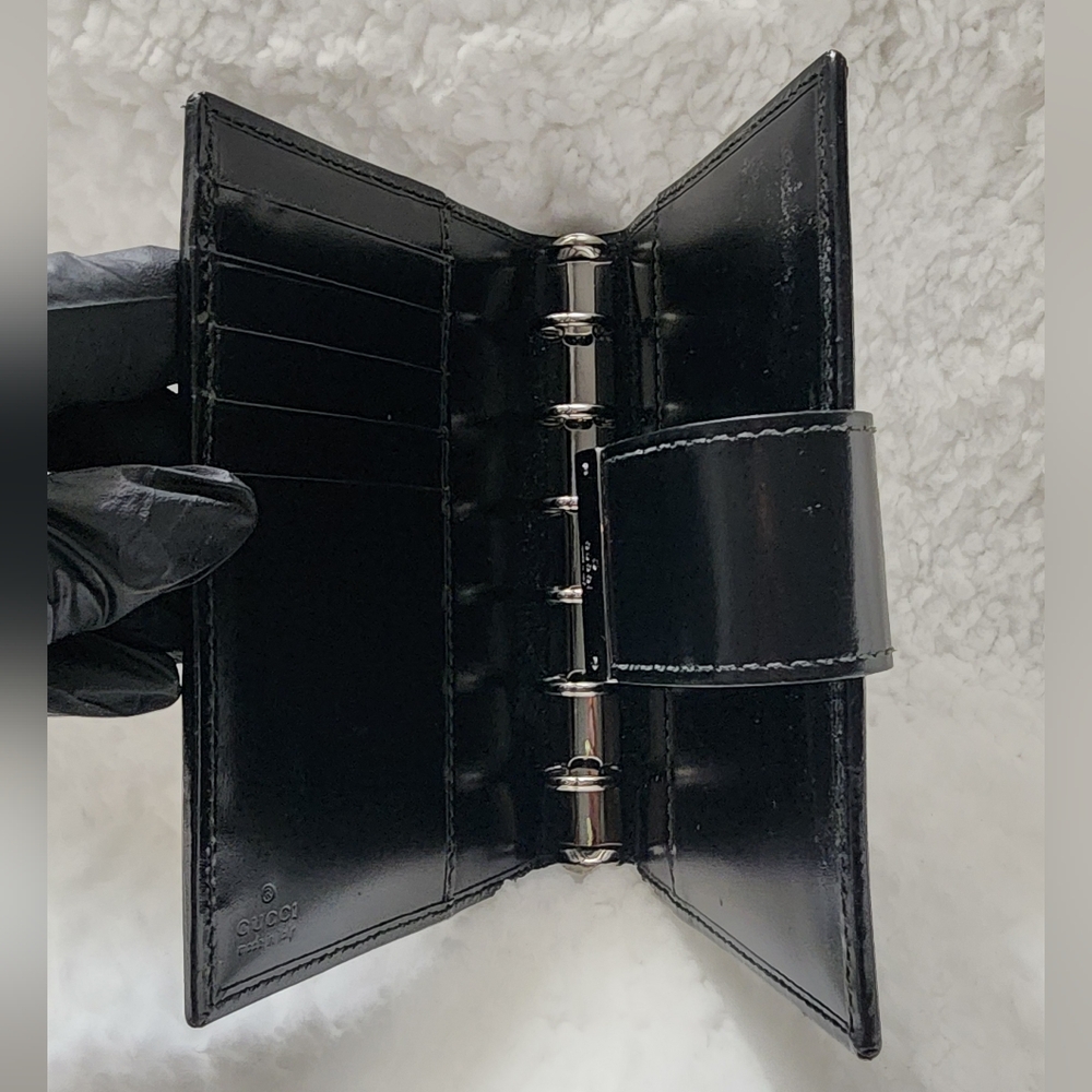 Gucci Black Monogram Agenda Wallet with Sleek Design - Picture 4 of 7